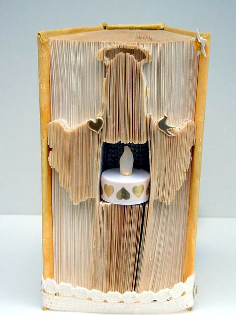 Engel mit Kerze front